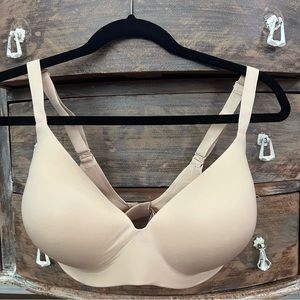 NWOT Victoria’s‎ Secret Lined Perfect Coverage nude tan cream bra brassie